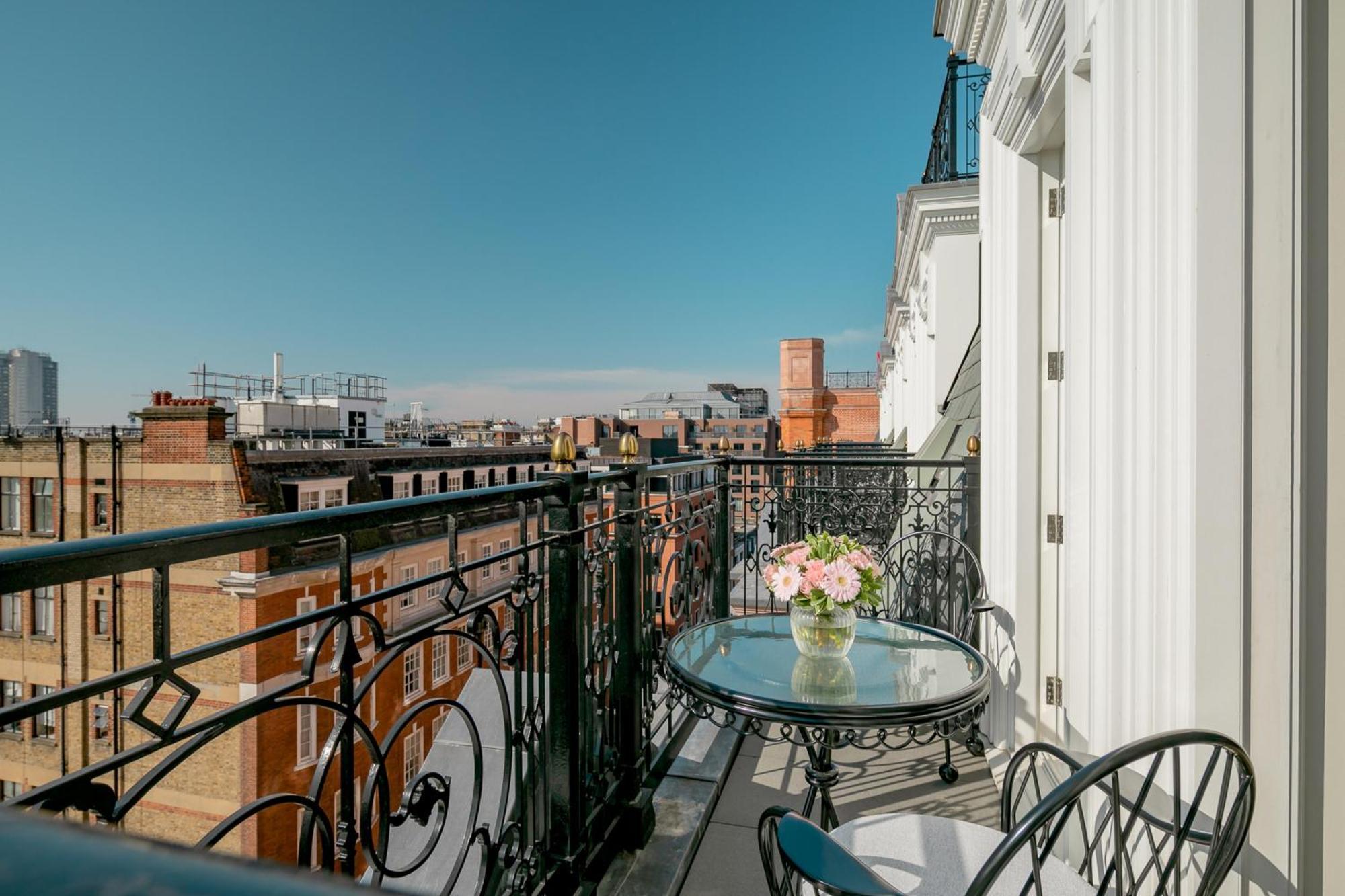 Claridge'S Hotel London Exterior photo